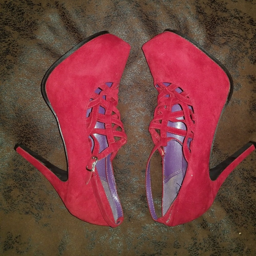 Privileged Pumps - image 1